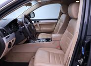 Volkswagen Touareg 11