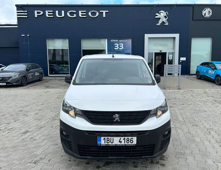 Peugeot Partner 8