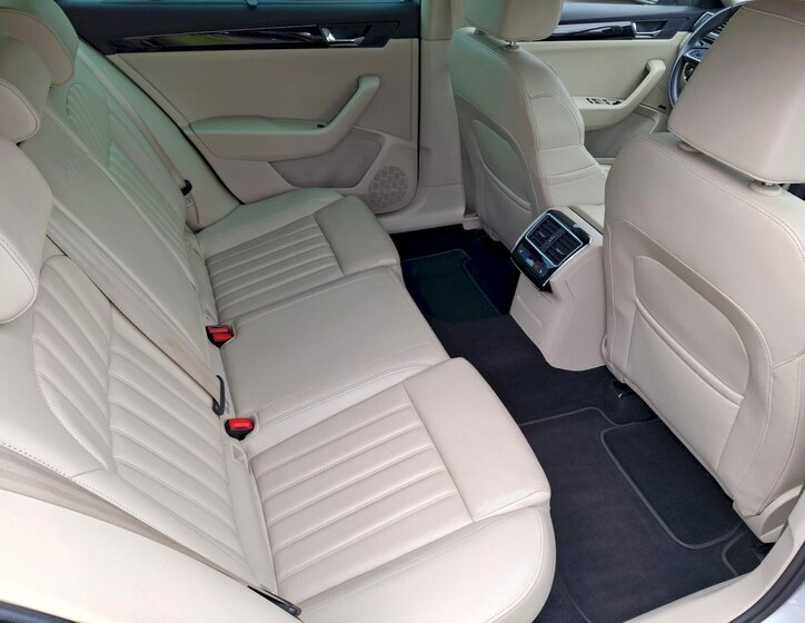 Škoda Superb 15