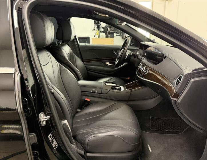 Mercedes-Benz Třídy S 12