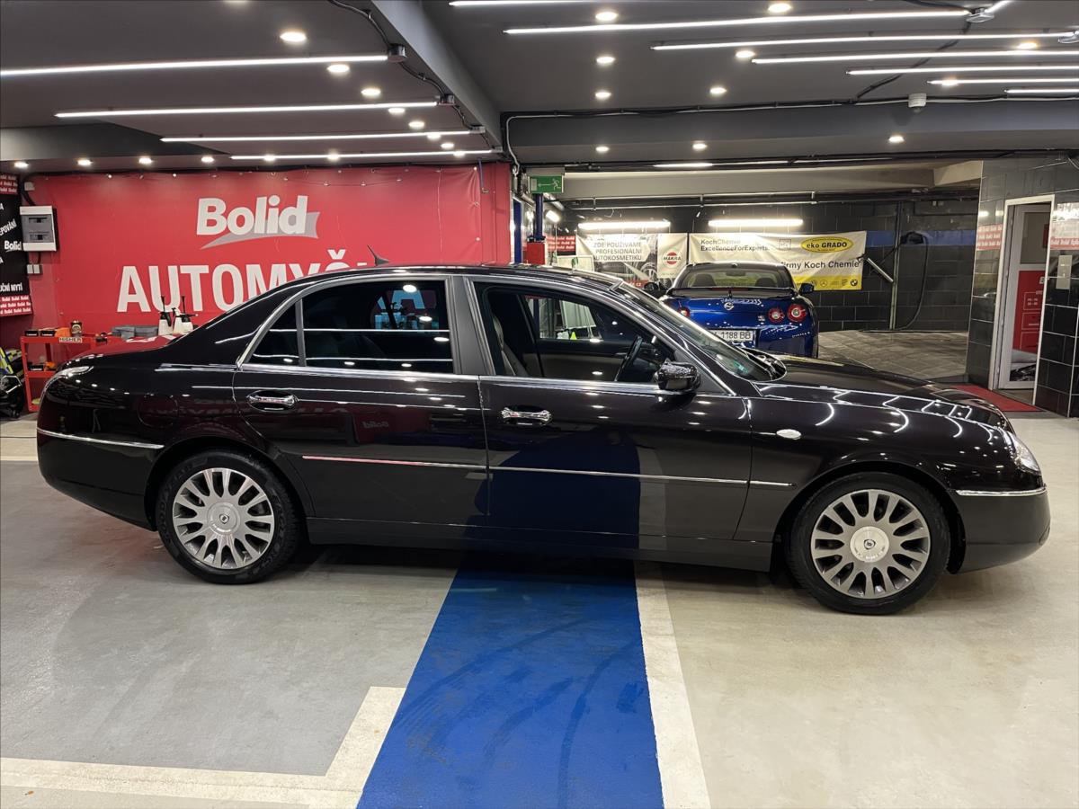 Lancia Thesis