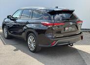 Toyota Highlander 4