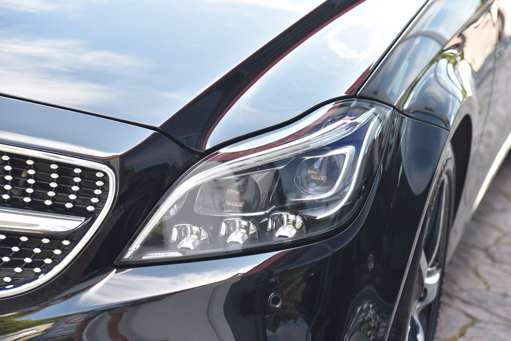Mercedes-Benz CLS