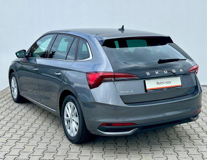 Škoda Scala 8