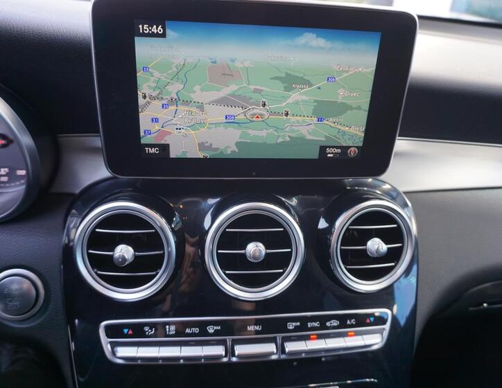Mercedes-Benz GLC 10