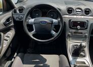 Ford S-MAX 13