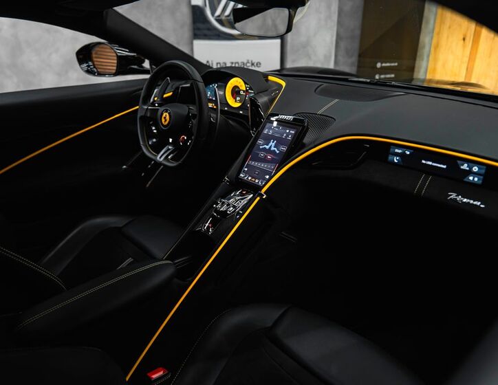 Ferrari Roma 19