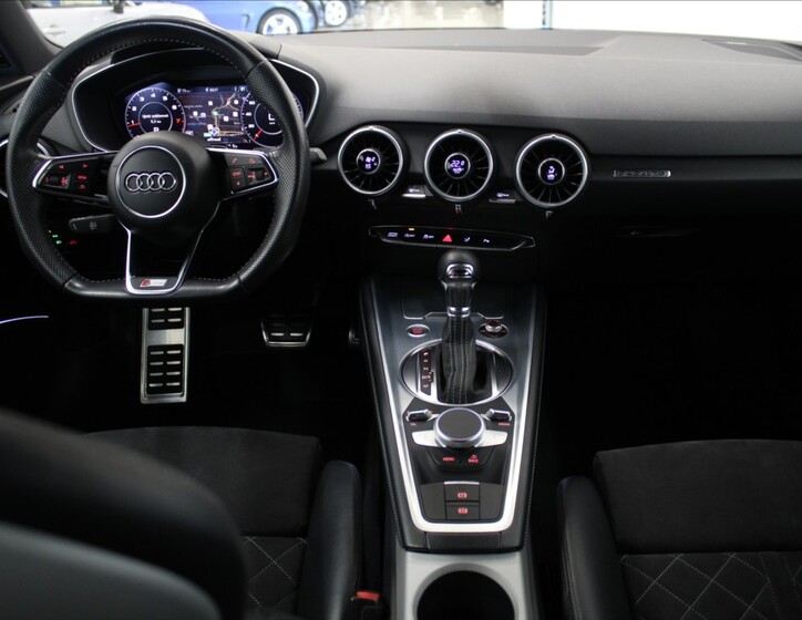 Audi TT 9
