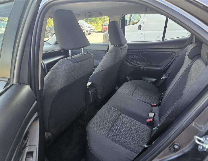 Toyota Yaris Cross 9
