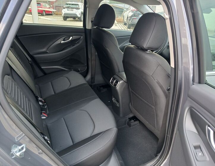 Hyundai i30 13