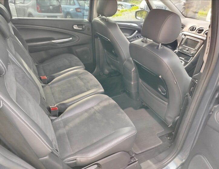 Ford S-MAX 29
