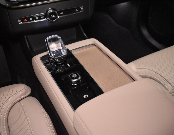 Volvo XC90 31