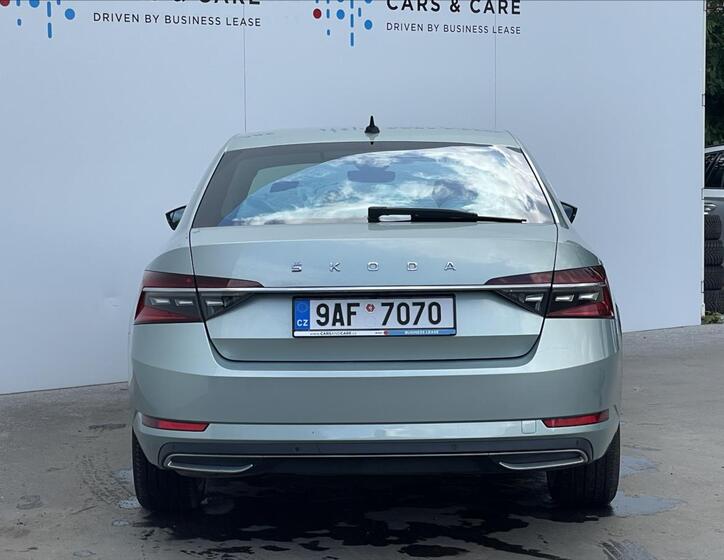 Škoda Superb 24