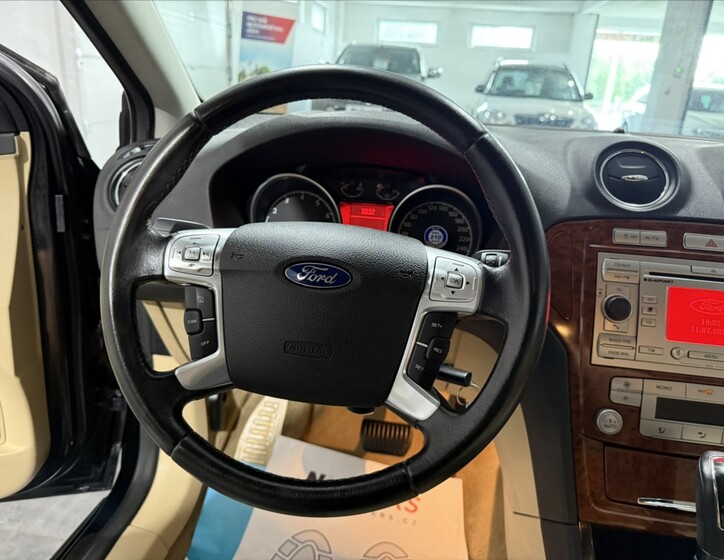Ford Mondeo 8