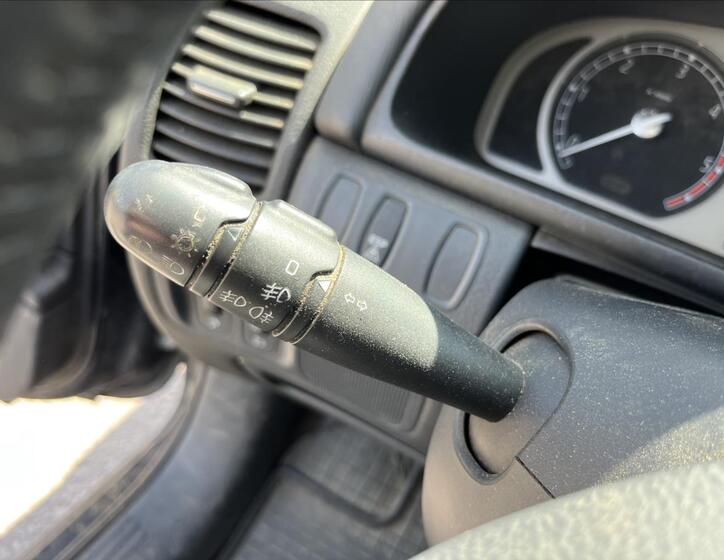 Renault Laguna 18