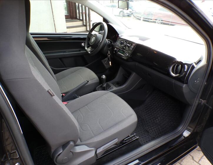 Volkswagen up! 18