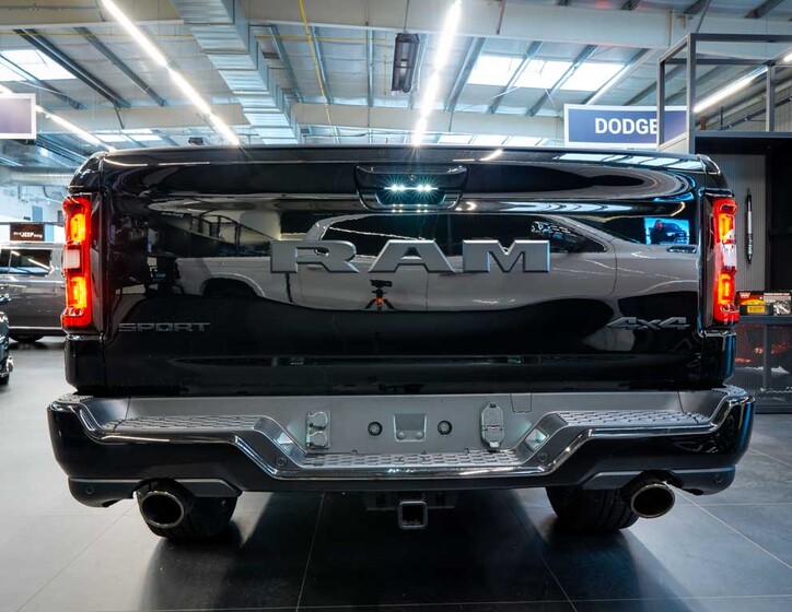 Dodge RAM 5