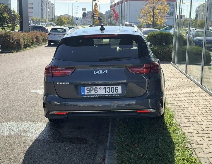 KIA Ceed 5