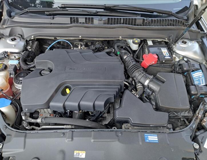 Ford Mondeo 25