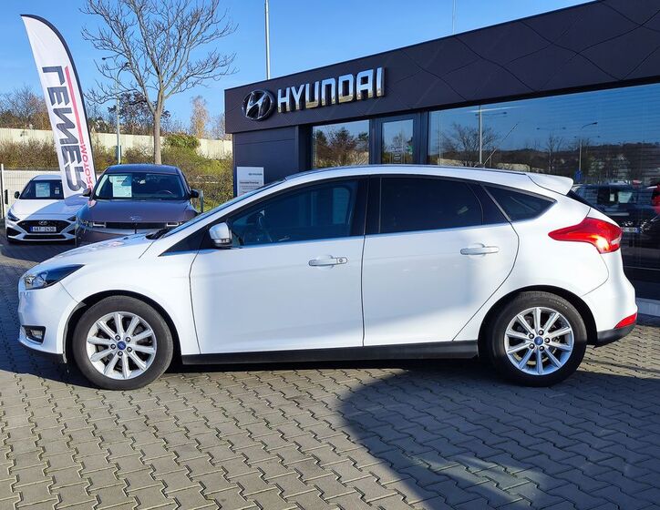Ford Focus 8