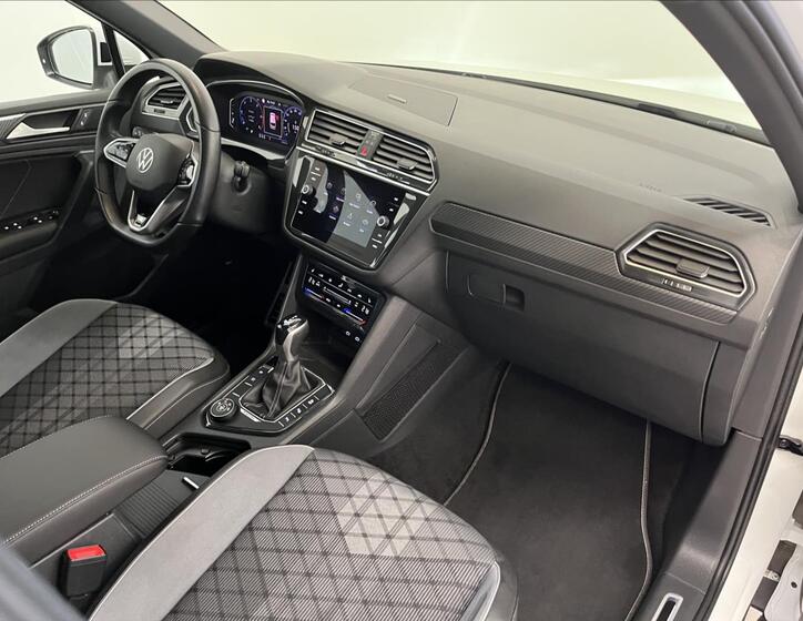 Volkswagen Tiguan 24