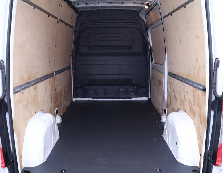 Mercedes-Benz Sprinter 8