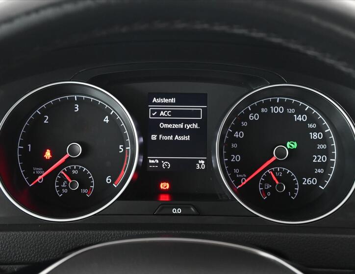 Volkswagen Golf 13