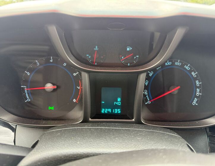 Chevrolet Orlando 14