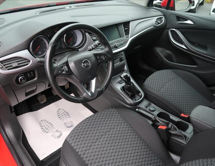 Opel Astra 9