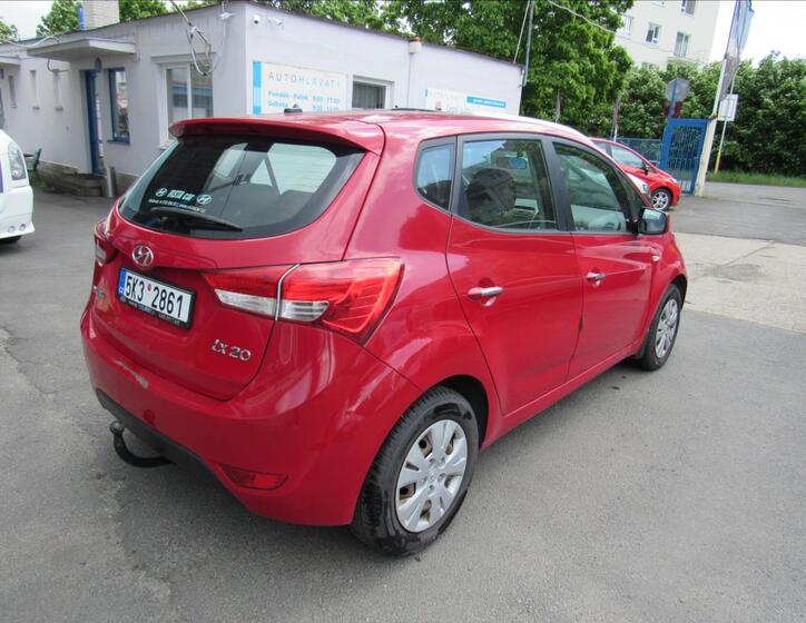 Hyundai ix20 6
