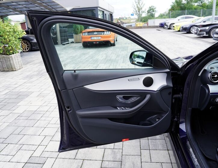 Mercedes-Benz Třídy E 15
