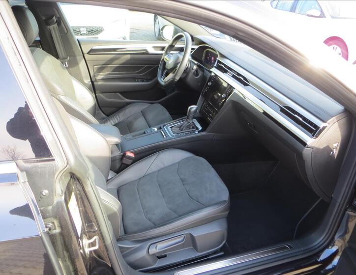 Volkswagen Arteon 11