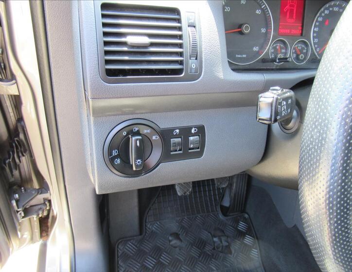 Volkswagen Touran 15