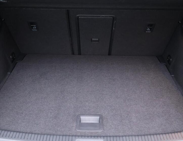 Volkswagen Golf 10