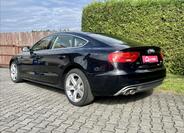 Audi A5 4