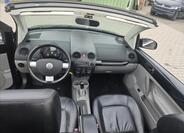 Volkswagen New Beetle 16