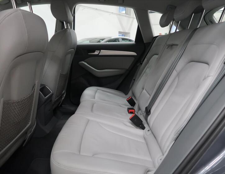 Audi Q5 15