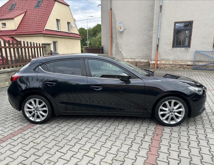 Mazda 3 2