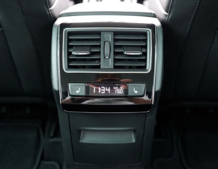 Škoda Superb 37