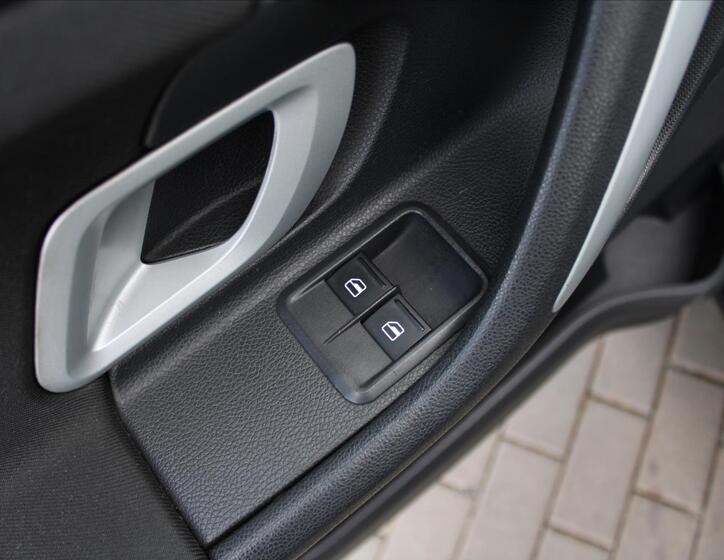 Škoda Fabia 16