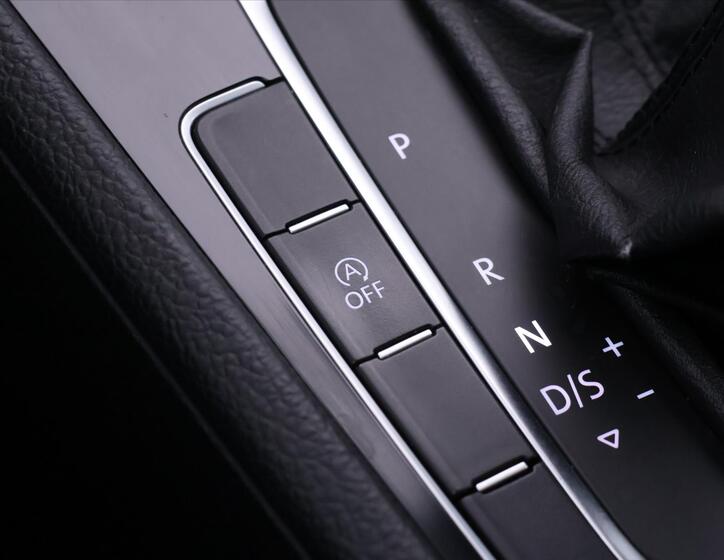 Volkswagen Golf 22