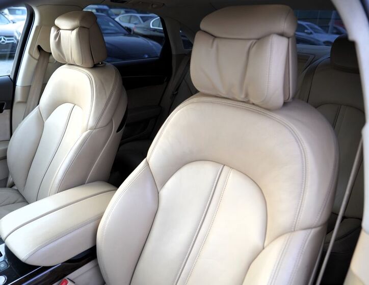 Audi A8 27