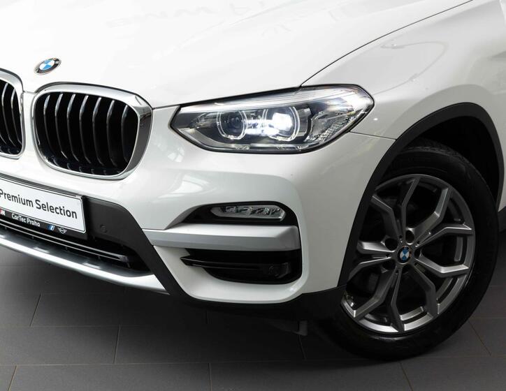 BMW X3 7