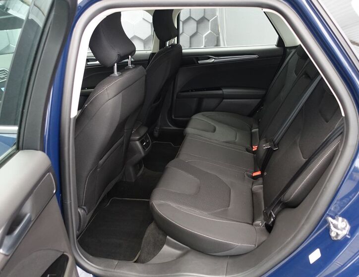 Ford Mondeo 28