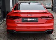 Audi RS5 8