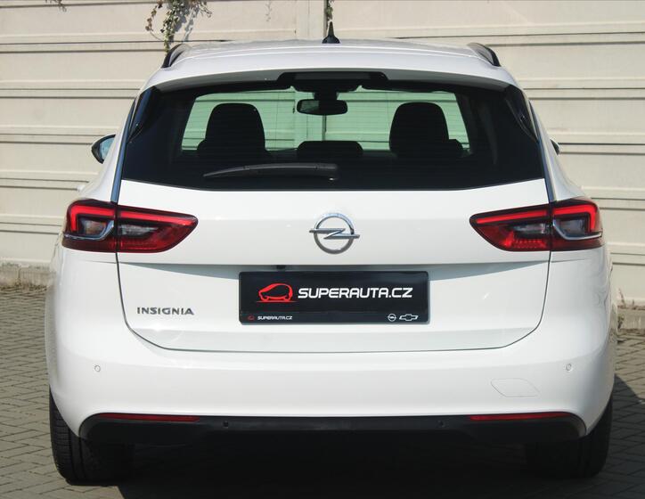Opel Insignia 5
