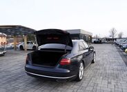 Audi A8 12