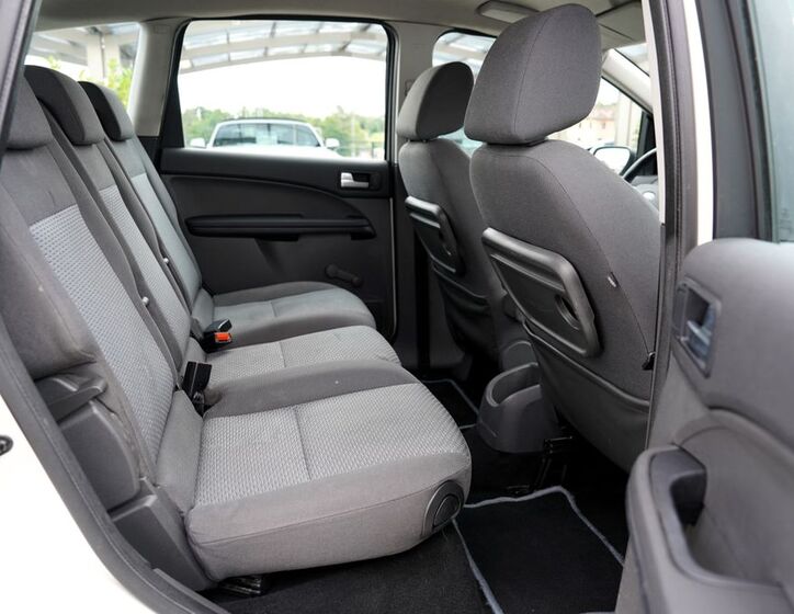 Ford C-MAX 26