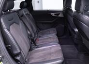 Audi Q7 17