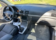Toyota Avensis 9
